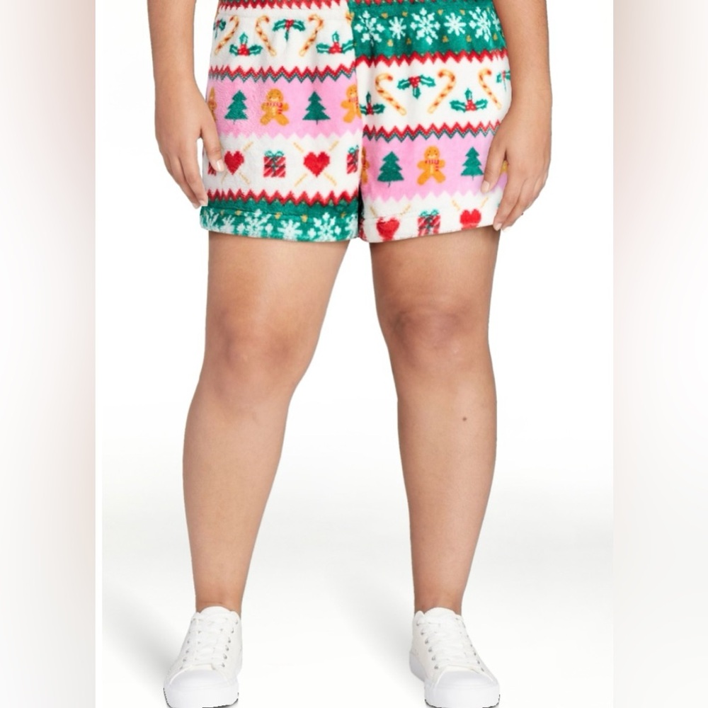 🔴 3/$12 No Boundaries Festive and Colorful Plush Shorts!‎ NWT! Size Medium.